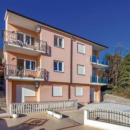 Gorgeous Apartment In Volosko With Kitchen Exterior foto